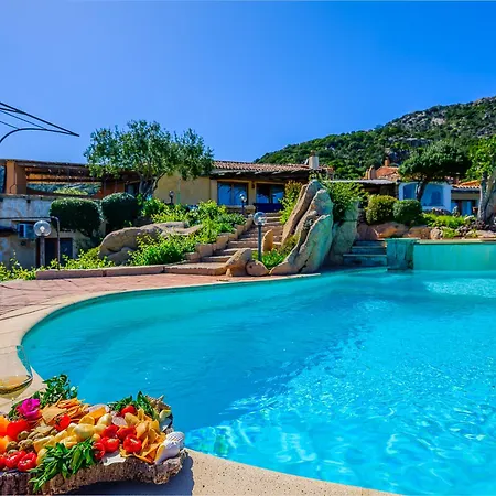 Villa Sardinia Family - Carmen With Sea View And Pool